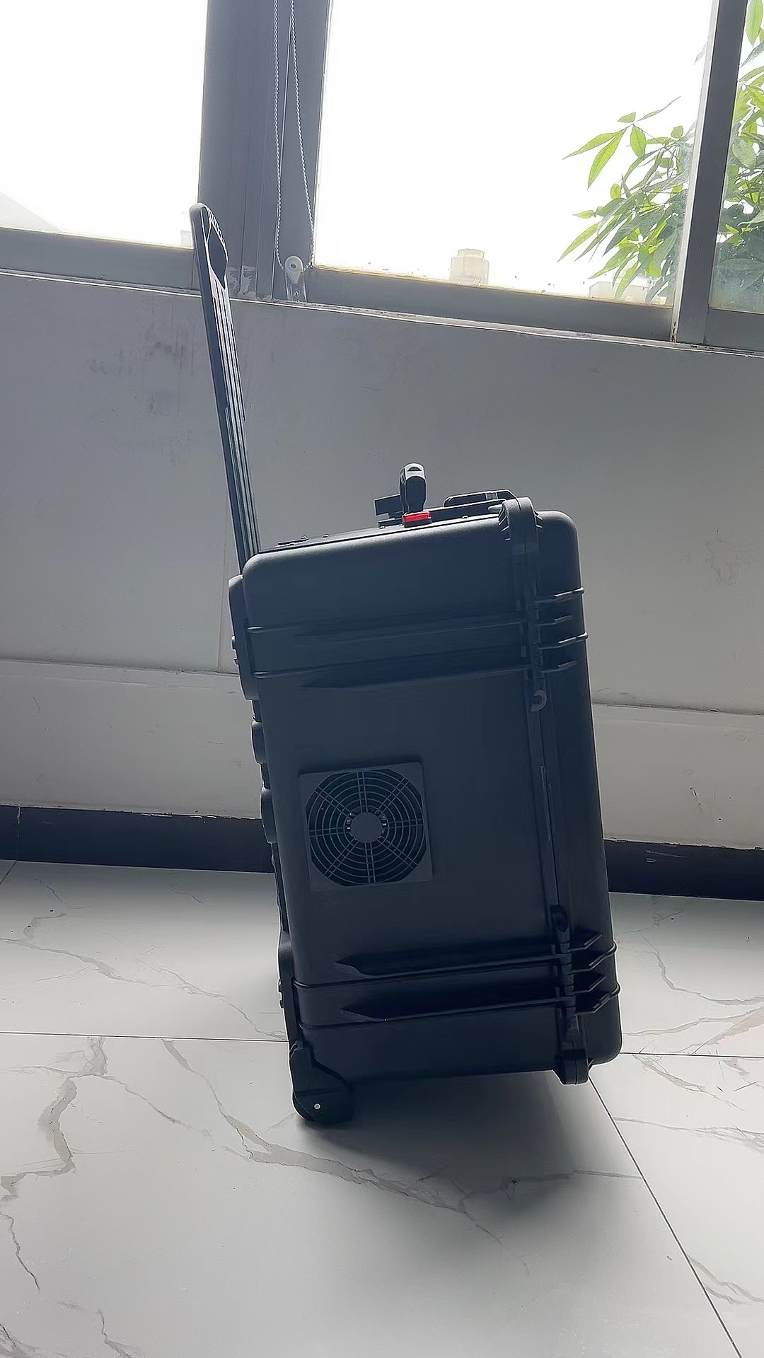 吴桥手拉箱型移动通信干扰器